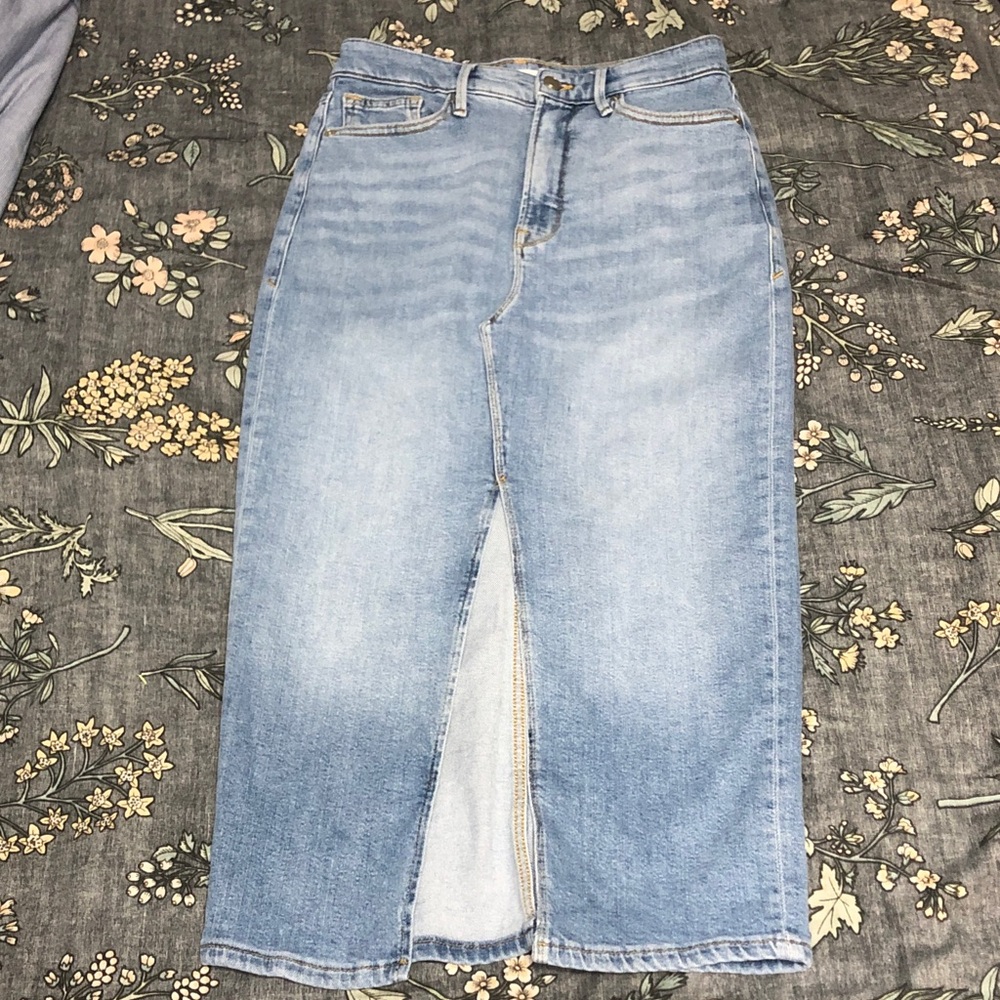 Good American Good Ease Denim Compression Slit Midi Jean Skirt Light Wash 6/28 - Picture 4 of 10